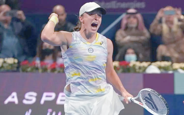 开云-关于穆古鲁扎在加拿大队比赛中逆转，惊险取胜引发热议！的信息