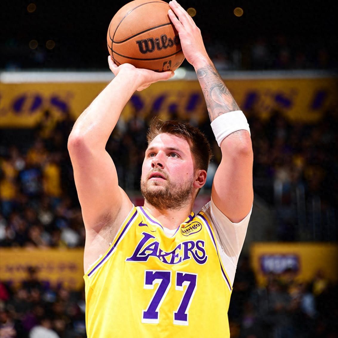 Kaiyun-关于东契奇迎来二十赛季高光表现，加拿大队球迷沸腾！的信息