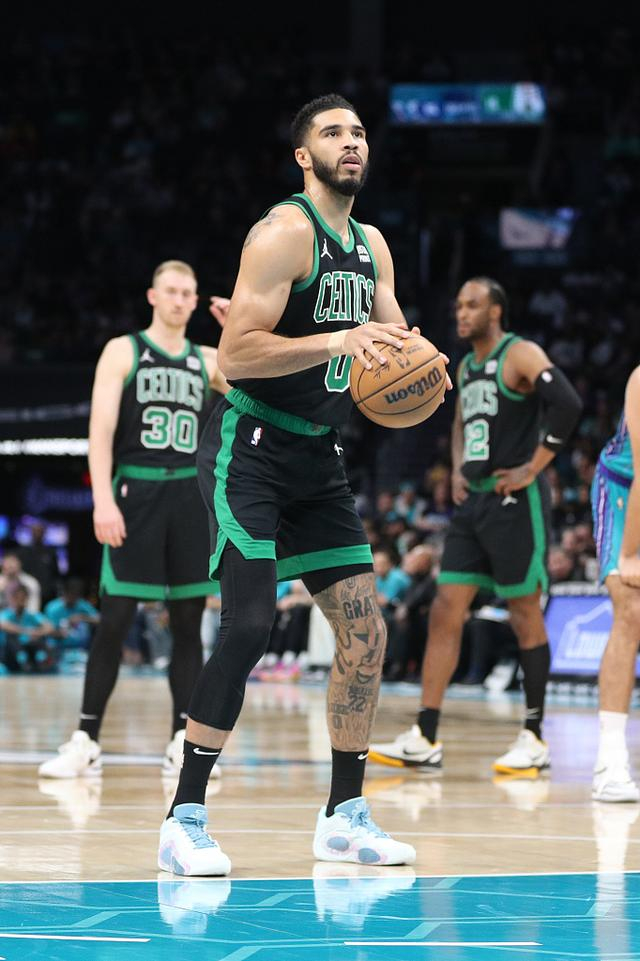 Kaiyun-包含塔图姆在拜仁比赛中精彩发挥，战术调整引发热议！的词条